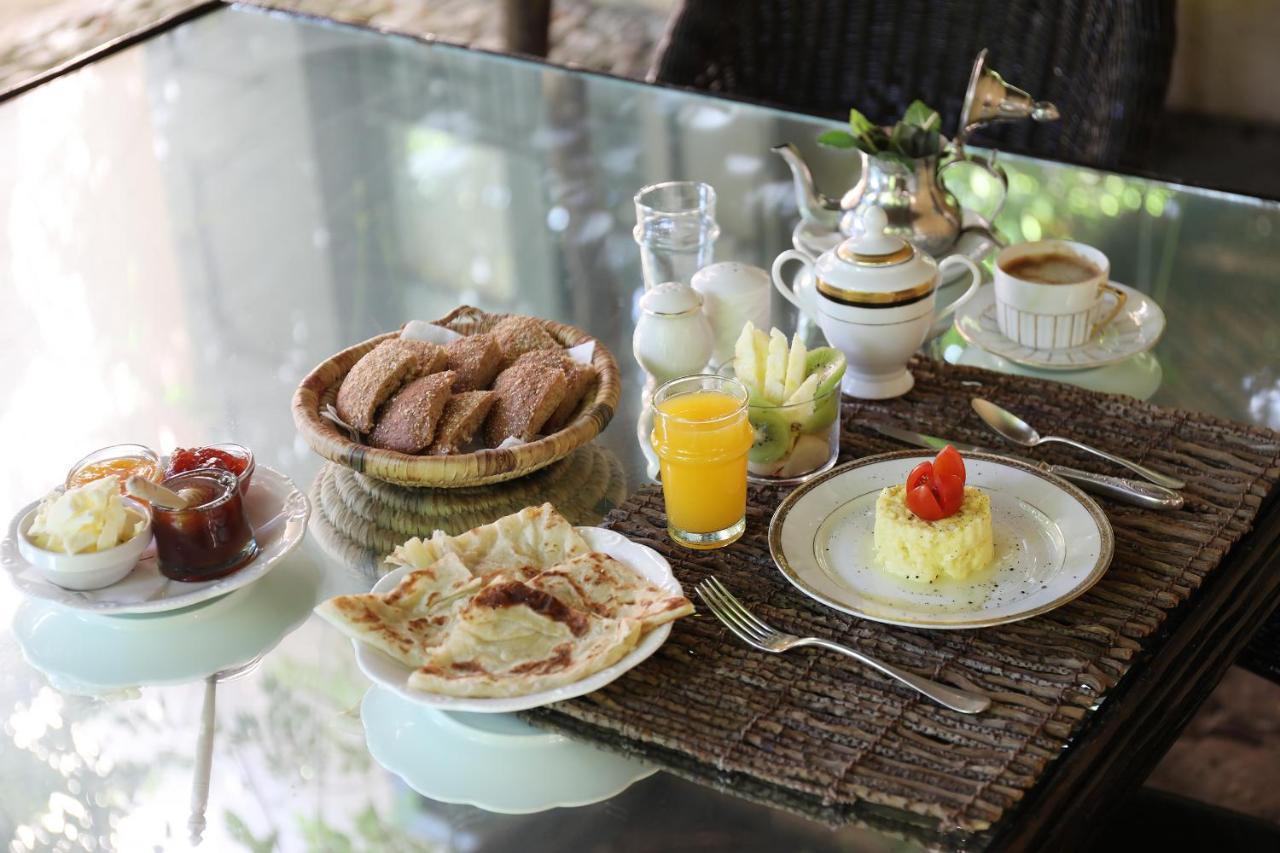 Mimi Calpe Bed & Breakfast แทนเจียร์ ภายนอก รูปภาพ